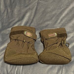 Cozy Black Toddler Boots